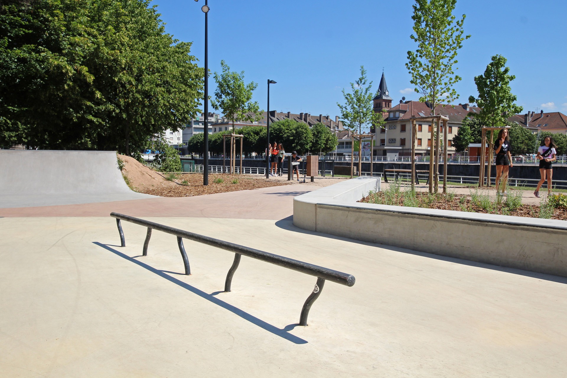 Parc Jean Mansuy Skatepark Saint Dié des Vosges Skate Spot 4/5