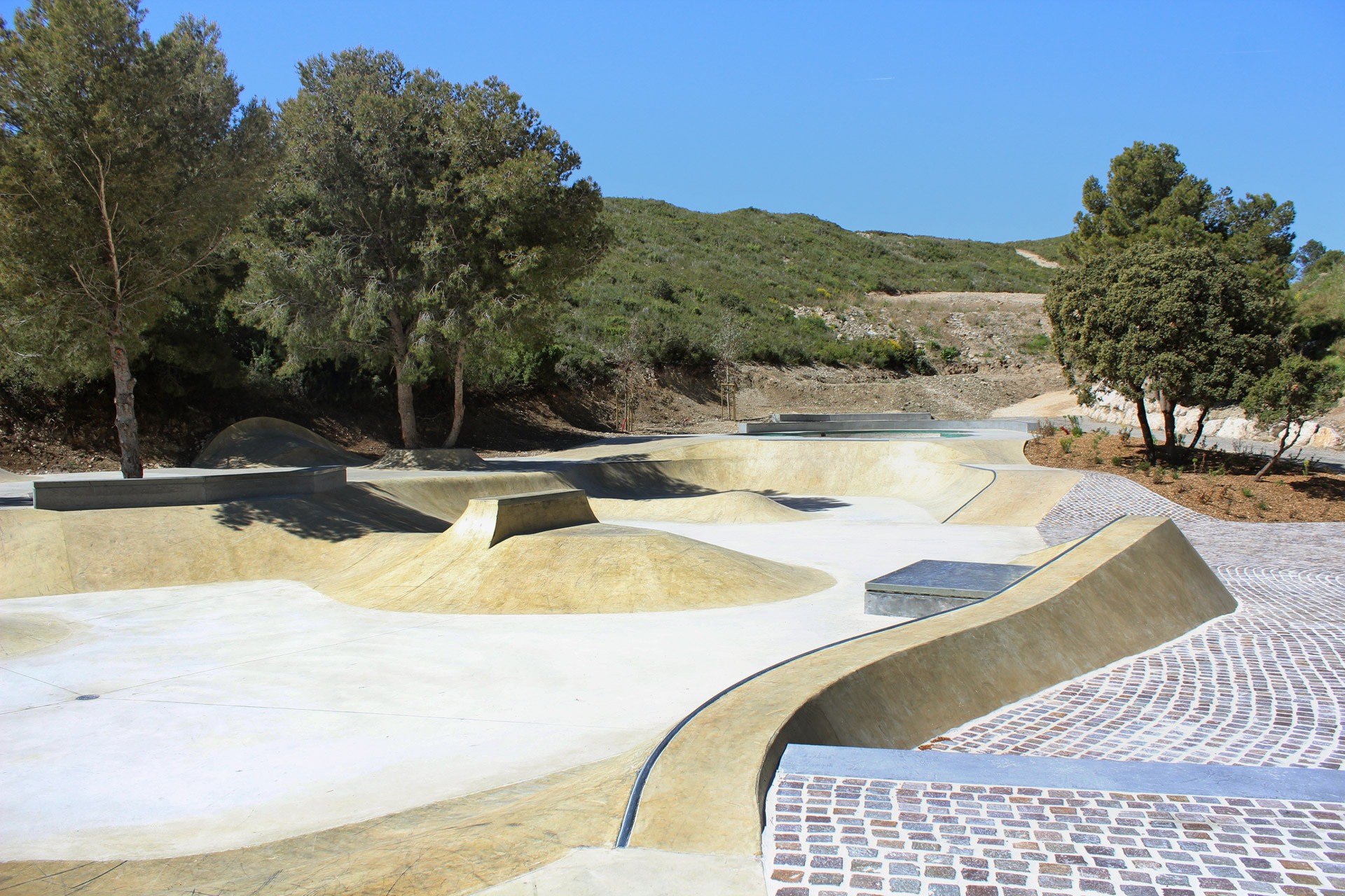 Stade Arnaud Skatepark Carry le Rouet Skate Spot 4/5