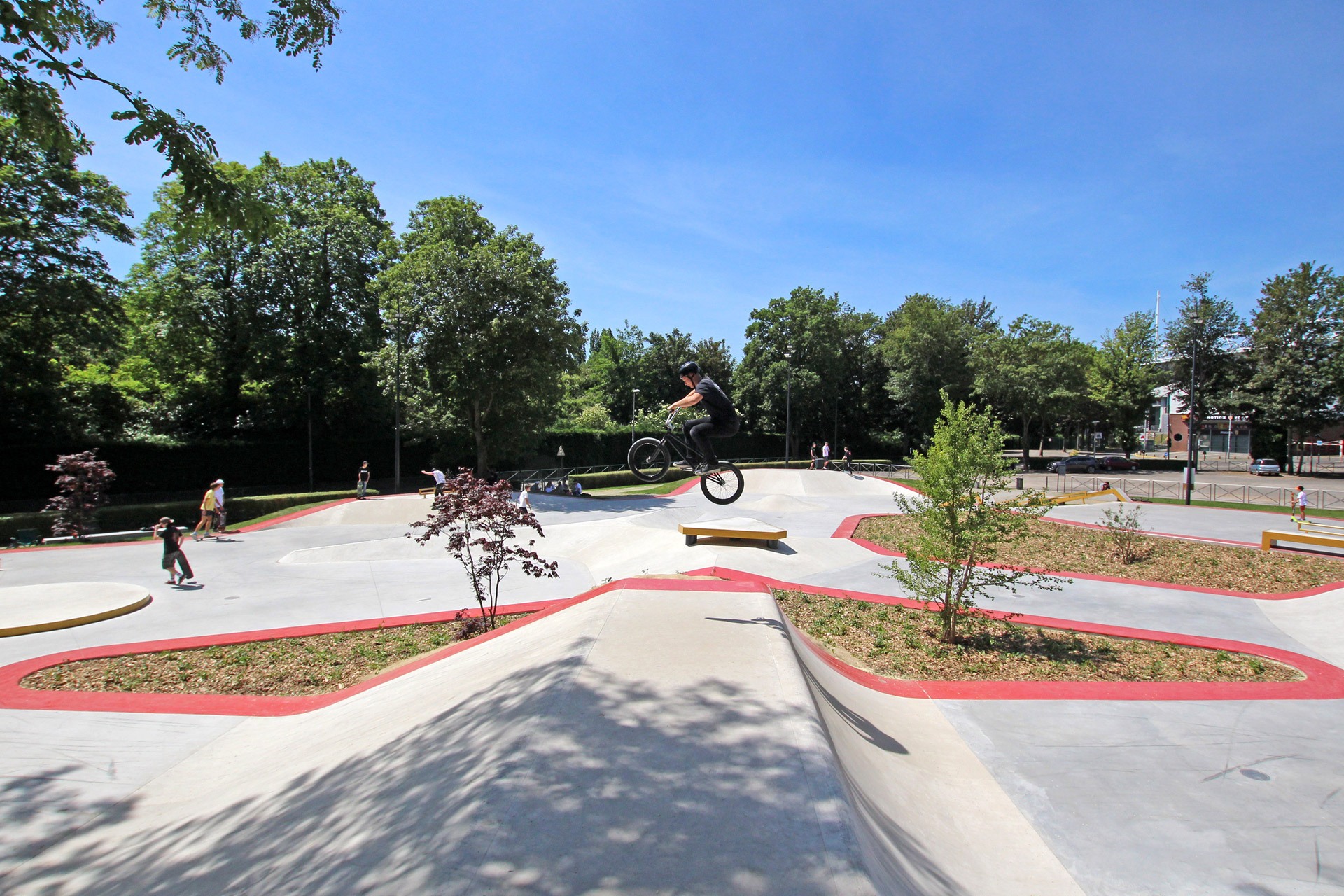 Stade Bollaert Skatepark Lens Skate Spot 4/5