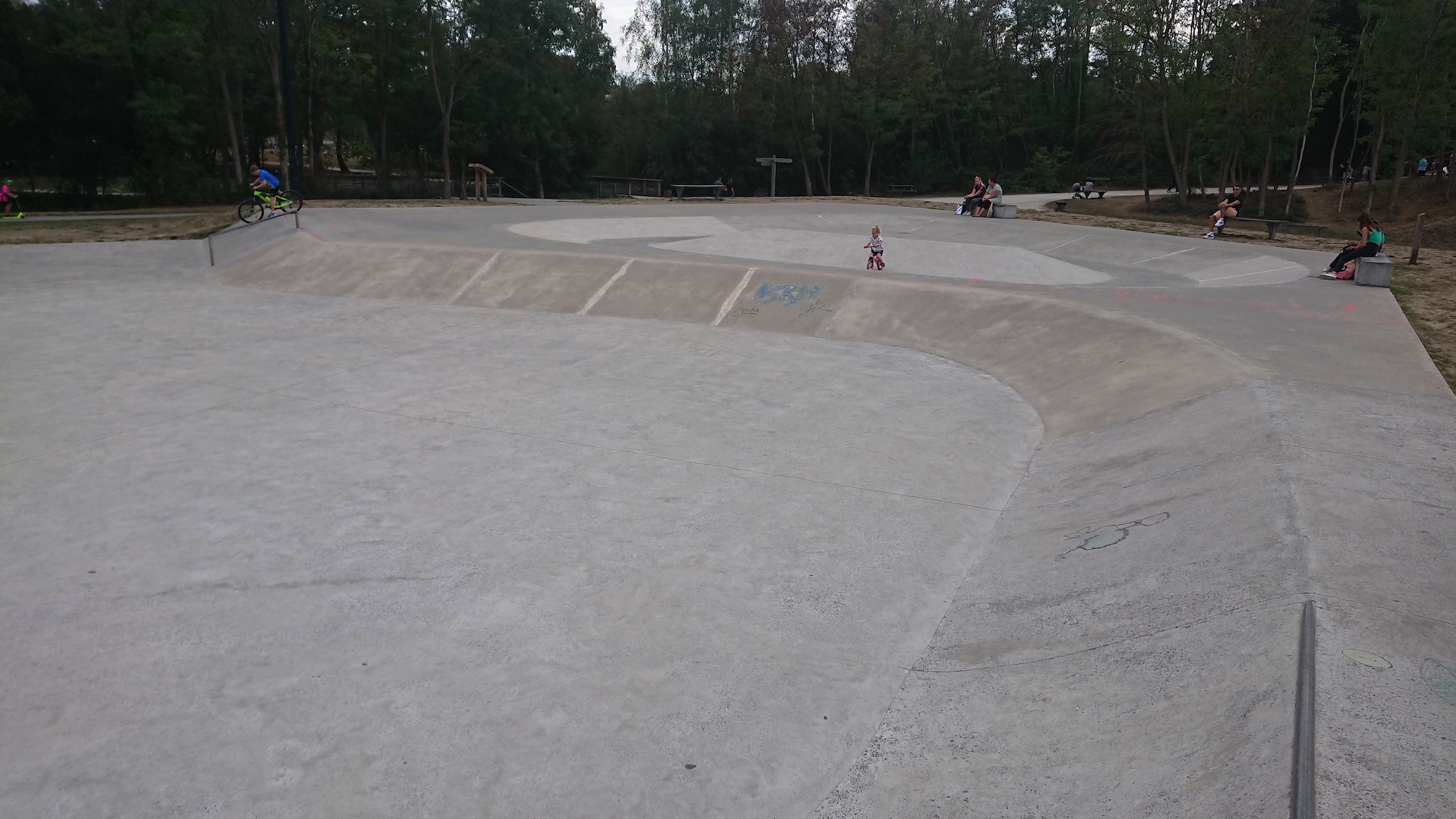La Porte du Hainaut Bowl Raismes Skate Spot 4/5