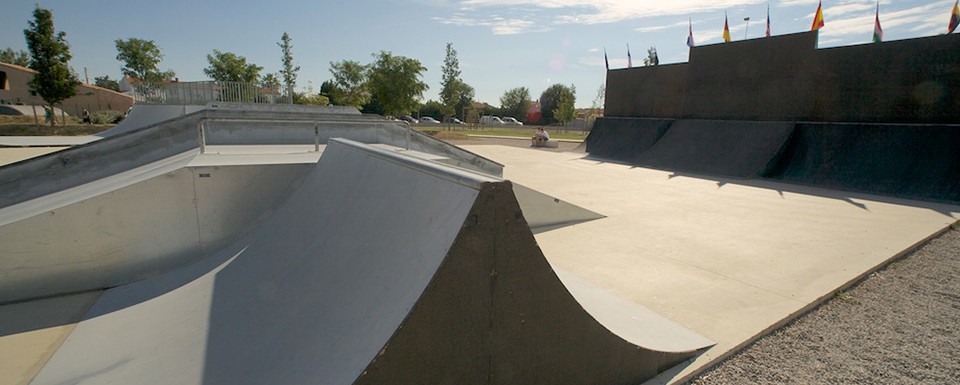 Parc des Sports Urbains Skatepark Sérignan Skate Spot 3/5