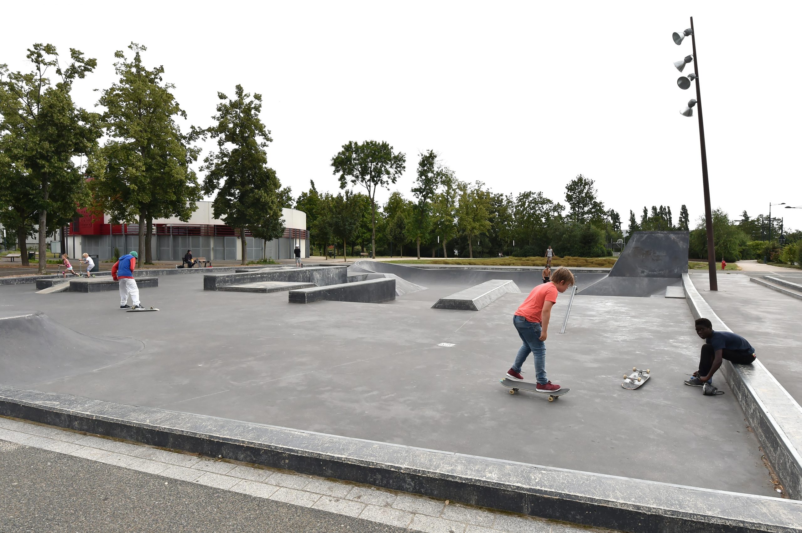 Beaulieu Skatepark Chartres Skate Spot 4/5
