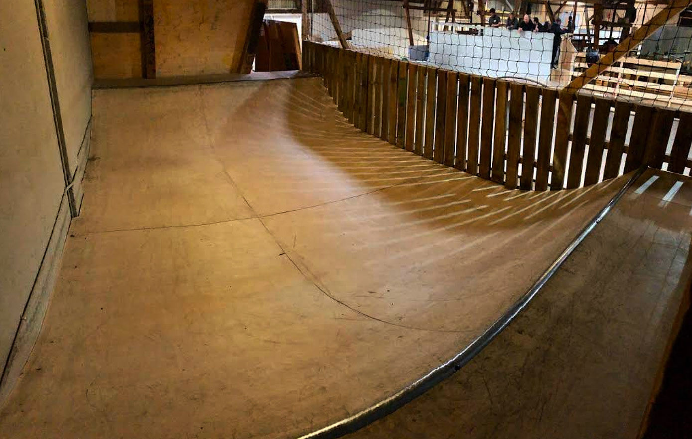 La Fièvre Hs36 Indoor Lausanne Skate Spot 5/5