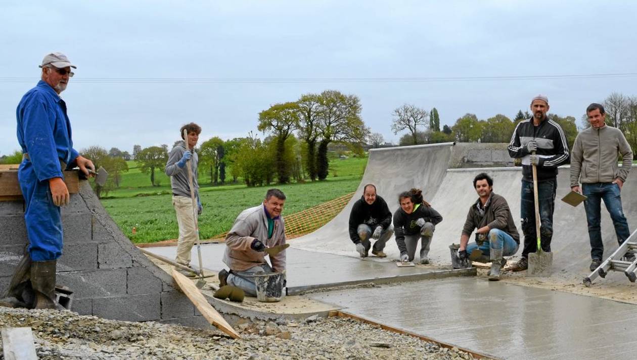 Salle Des Sports Do It Yourself Saint Médard sur Ille Skate Spot 3/5