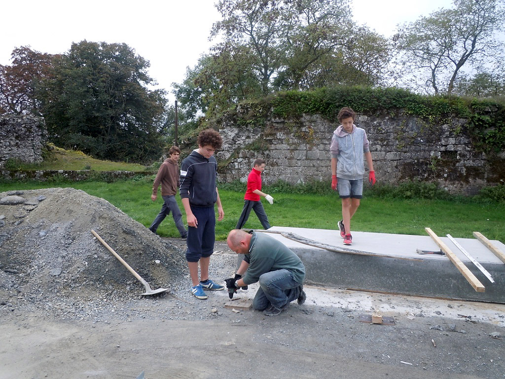 Le Château Do It Yourself Hédé Bazouges Skate Spot 4/5