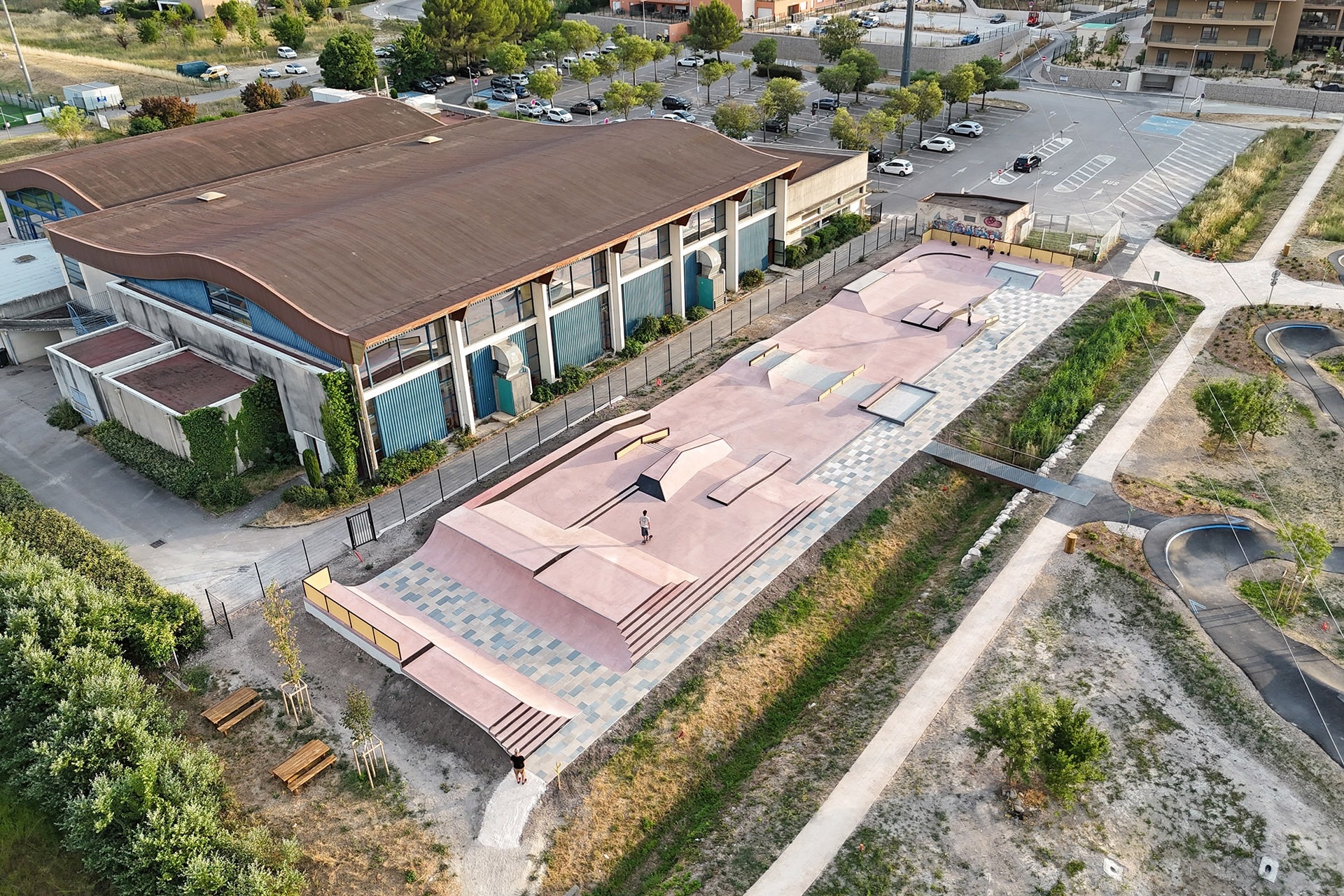 Plaine de Montaury Spot Street Bouc-Bel-Air Skate Spot 4/5