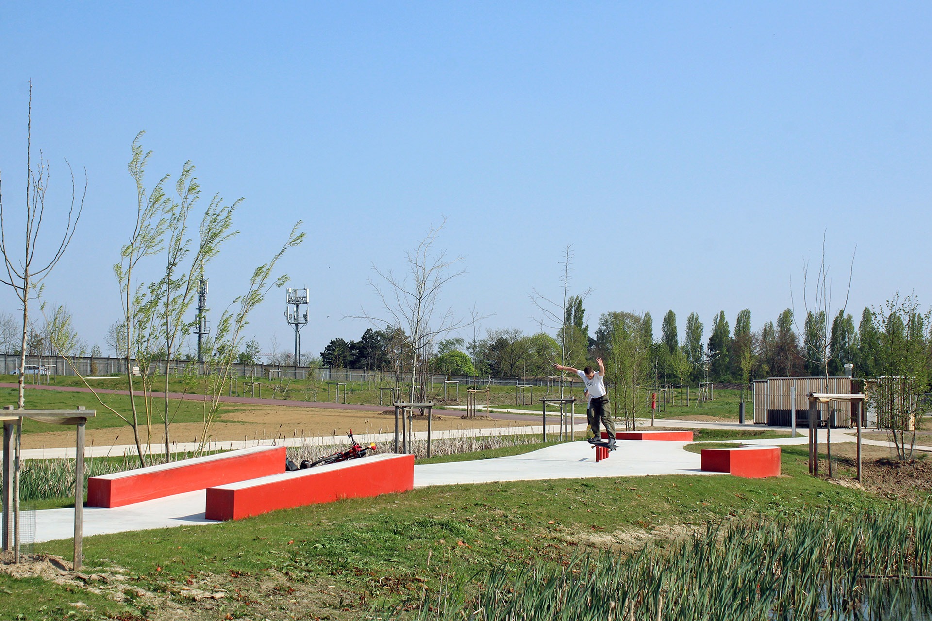 Parc Georges Valbon Bowl La Courneuve Skate Spot 4/5