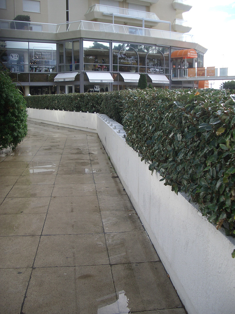The Casino Spot Street La Baule Escoublac Skate Spot 3/5