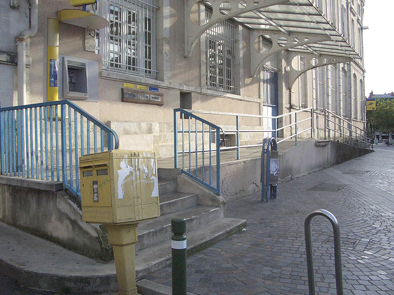 La Mairie Spot Street Mont de Marsan Skate Spot 4/5