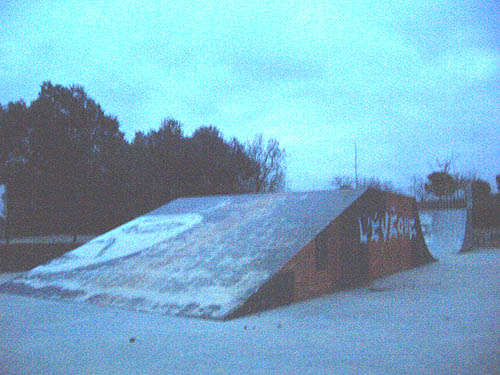 Nézignan Skatepark Nézignan l'Évêque Skate Spot 2/5