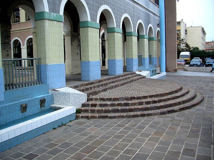 Médiathèque Mitterrand Plaza Sète Skate Spot 4/5