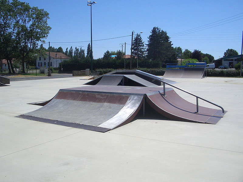 Le Cap Skatepark Saint Sever Skate Spot 3/5