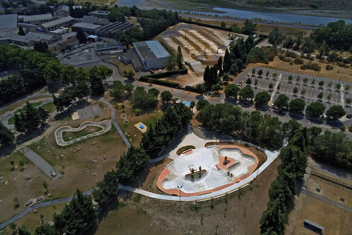 Grenouillet Skatepark Cavaillon Skate Spot 4/5
