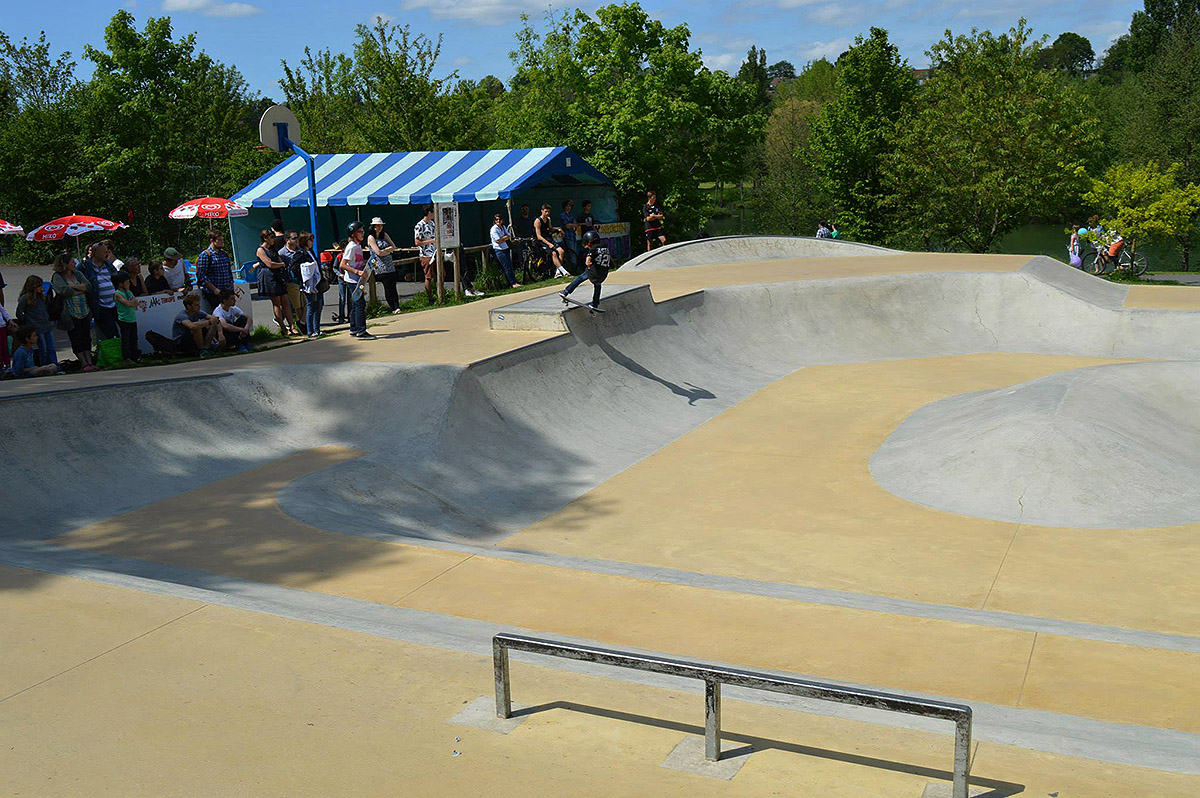 Ile de Loisirs Skatepark Bois le Roi Skate Spot 4/5
