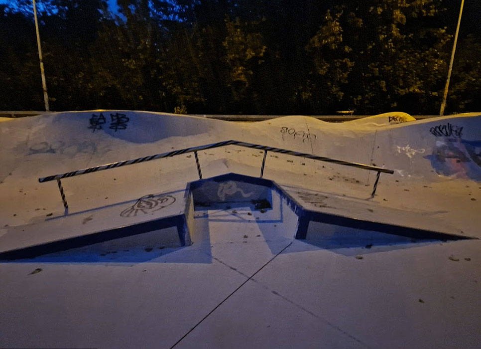 Beatrixpark Skatepark Almere Skate Spot 5/5