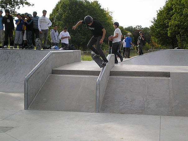 La Ferme Skatepark Magny les Hameaux Skate Spot 4/5