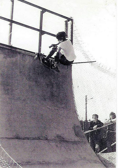 Moulin du Ter Bowl Ploemeur Skate Spot 3/5
