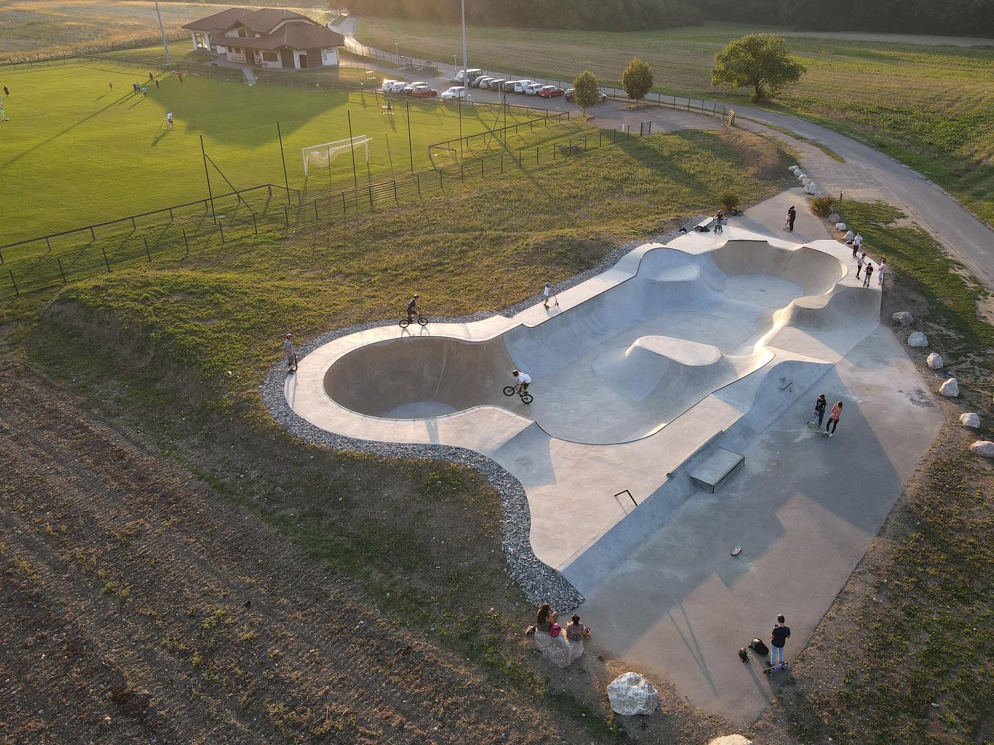 Les Esserts Bowl Anthy sur Léman Skate Spot 4/5
