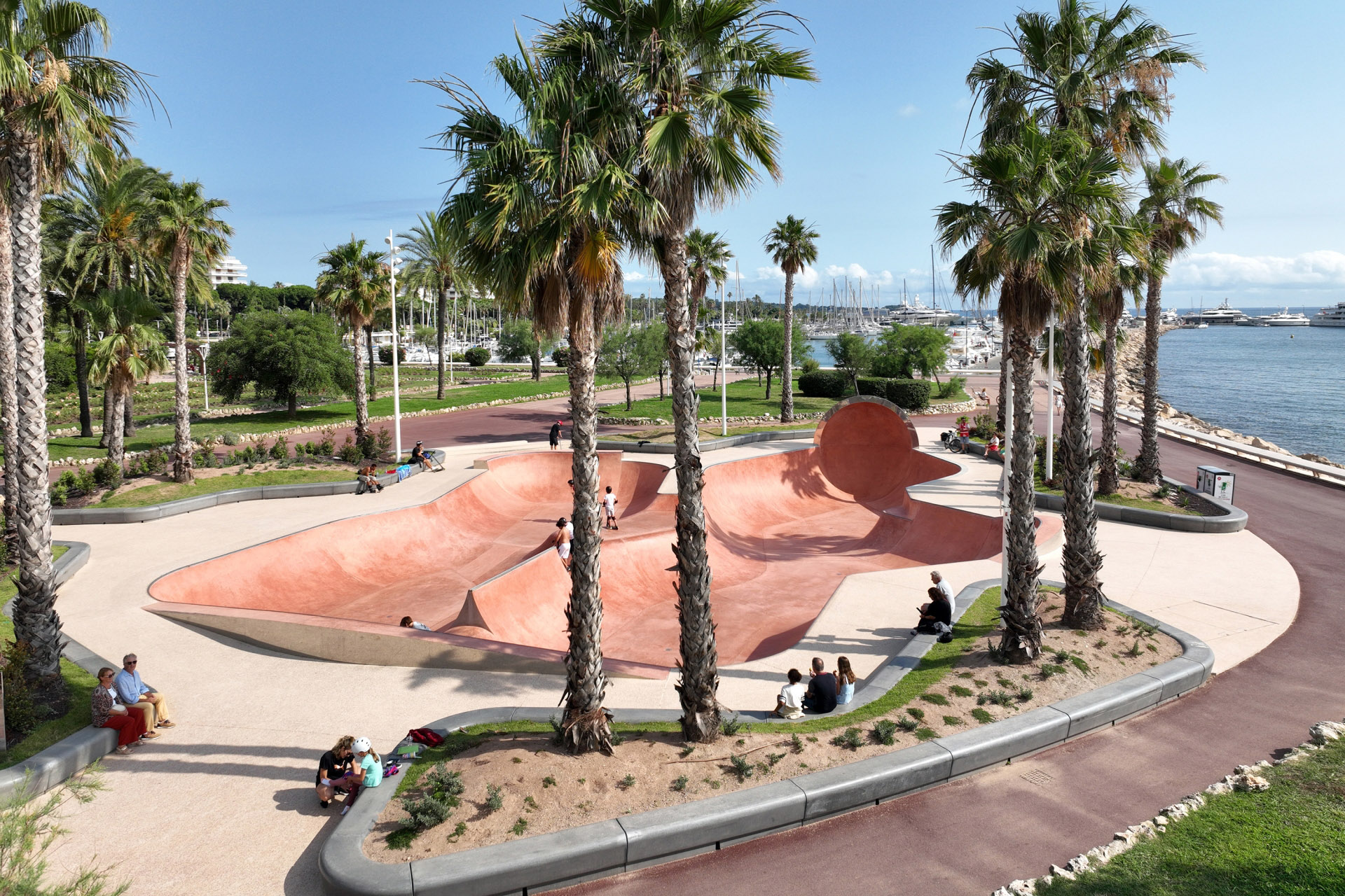 La Roseraie Bowl Cannes Skate Spot 5/5