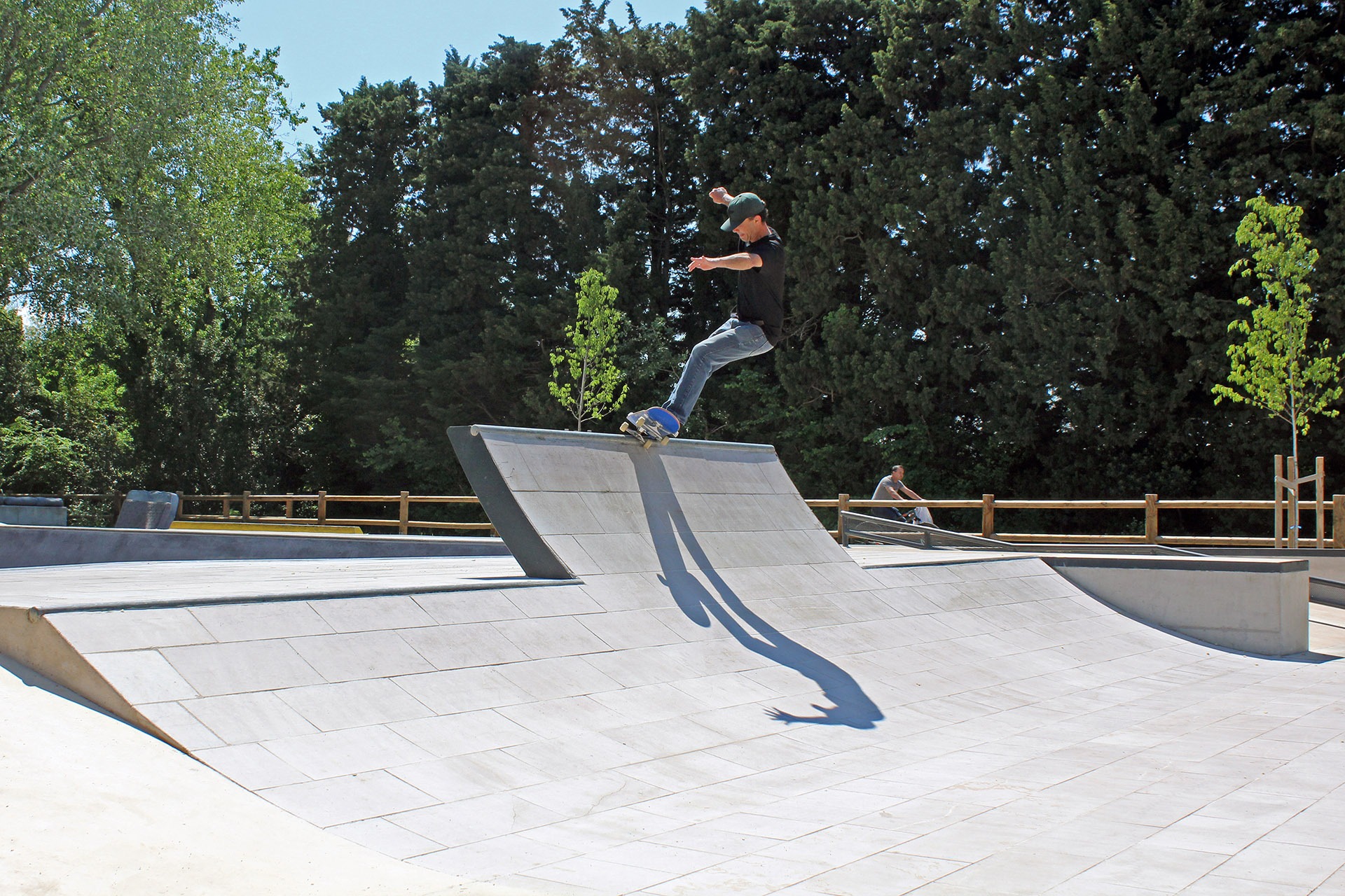 Les Arènes Skatepark Noves Skate Spot 4/5
