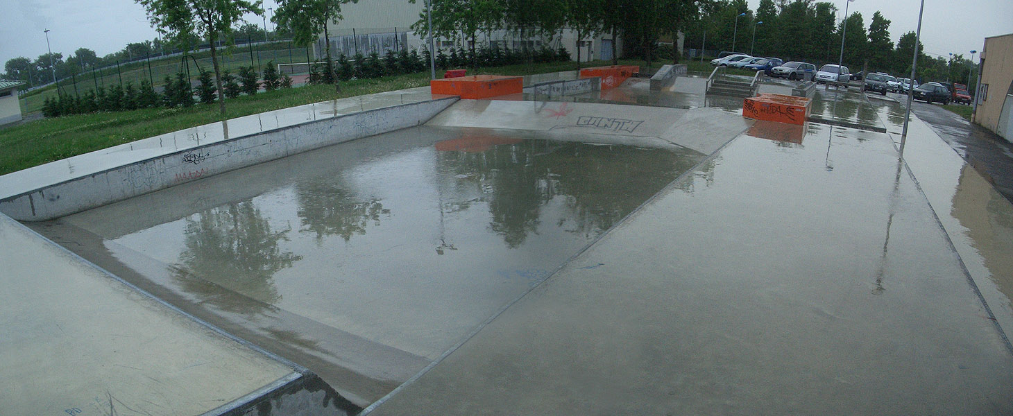 Couëron Skatepark Couëron Skate Spot 4/5