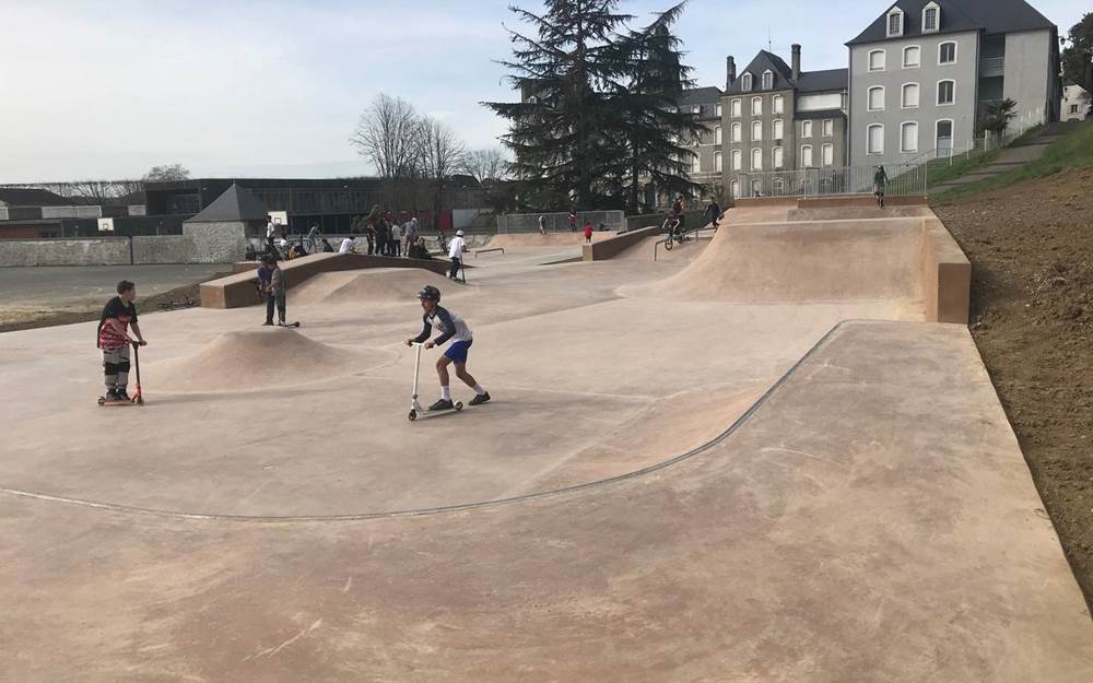Les Remparts Skatepark Lescar Skate Spot 4/5