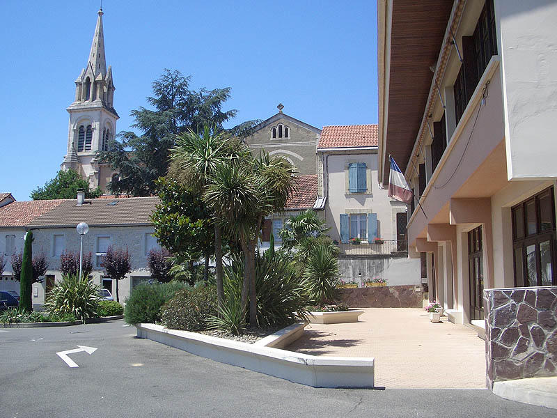 Église Spot Street Hagetmau Skate Spot 4/5