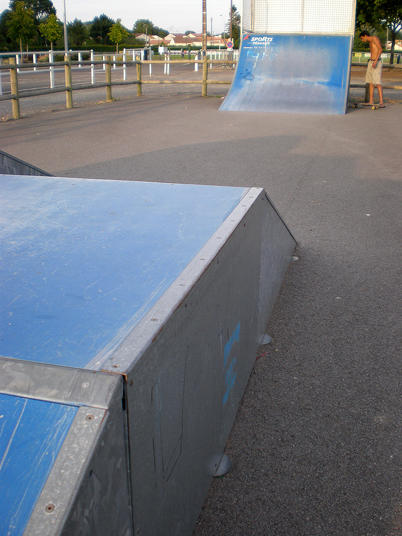 Le Falleron Skatepark Machecoul Skate Spot 1/5