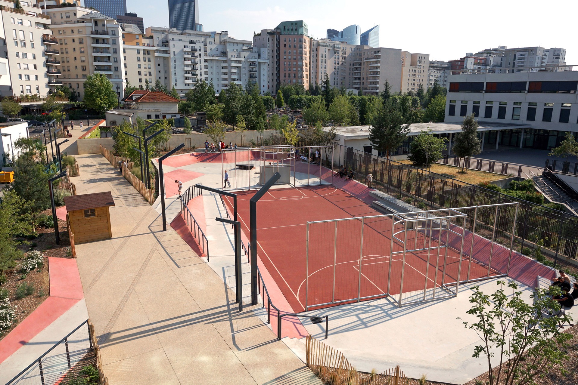 Jardin Des Fauvelles Skatepark Courbevoie Skate Spot 4/5