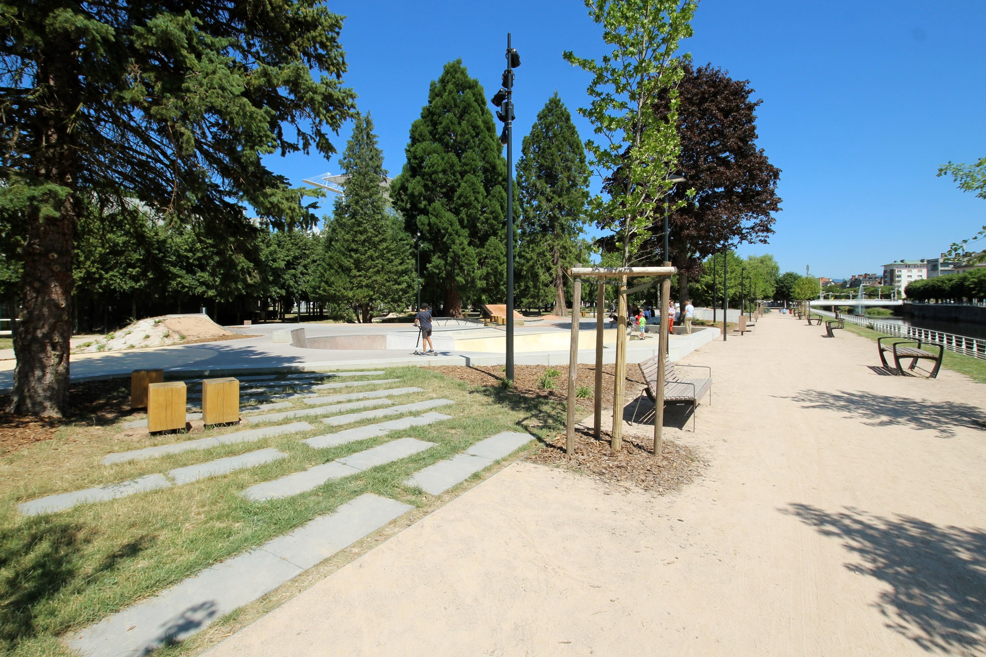Parc Jean Mansuy Skatepark Saint Dié des Vosges Skate Spot 4/5