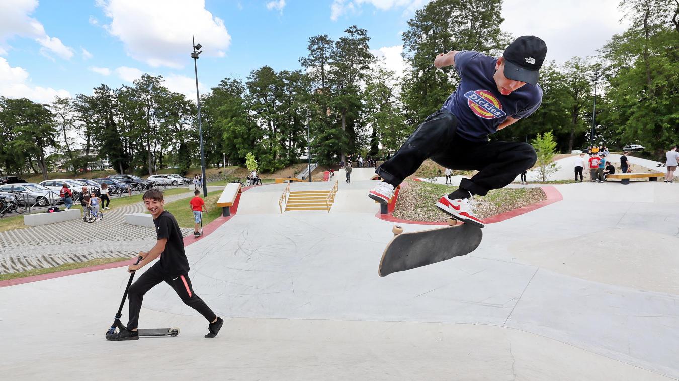 Stade Bollaert Skatepark Lens Skate Spot 4/5