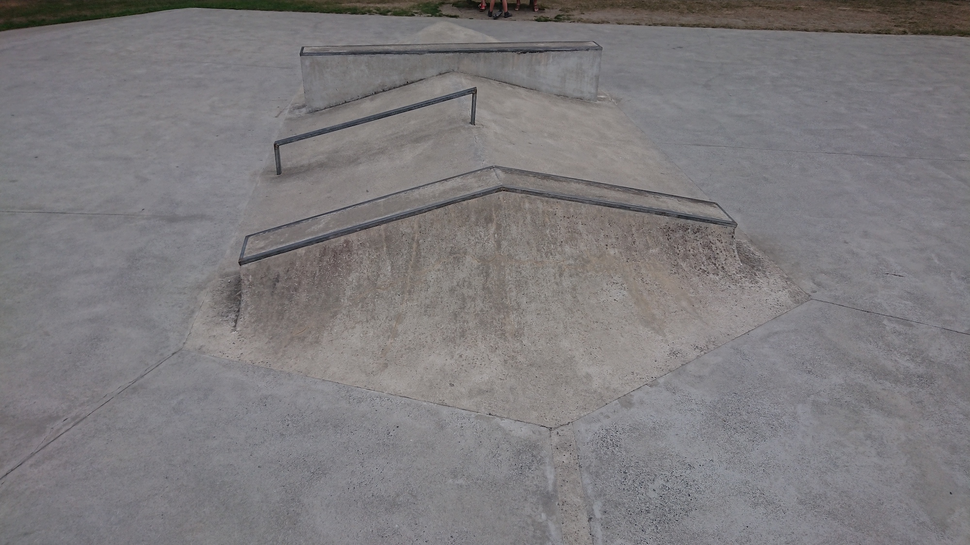 La Porte du Hainaut Bowl Raismes Skate Spot 4/5