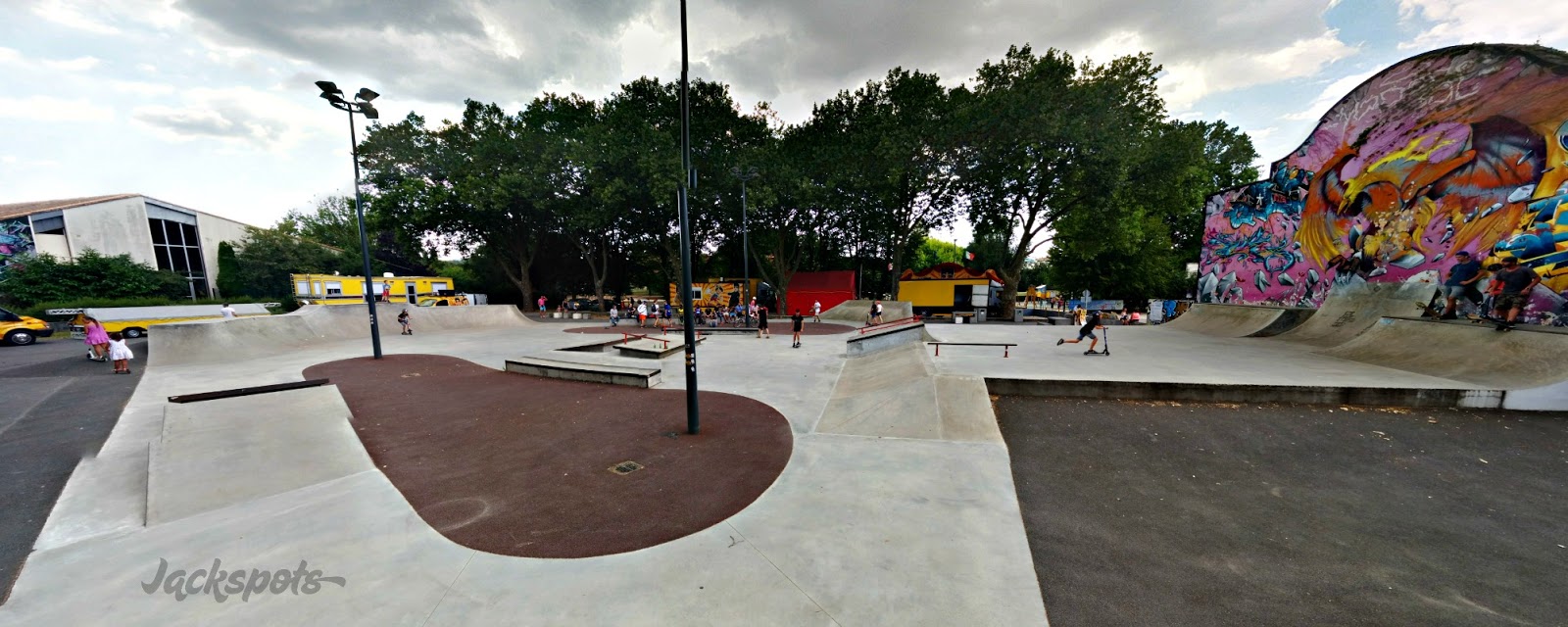 La Cancha Skatepark Saintes Skate Spot 4/5