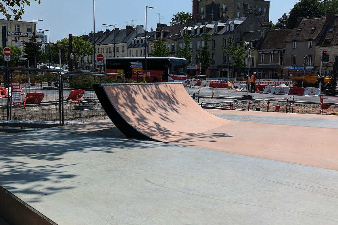 La Rue d' Auge Spot Street Caen Skate Spot 4/5