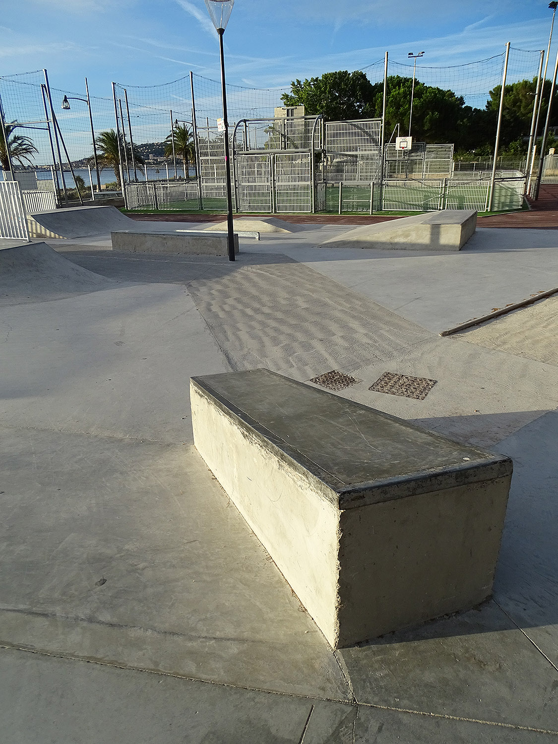 Jardin Antique Skatepark Balaruc les Bains Skate Spot 3/5