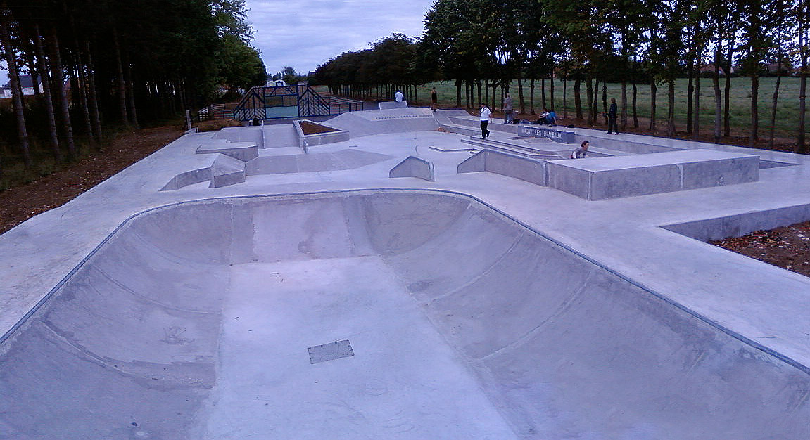 La Ferme Skatepark Magny les Hameaux Skate Spot 4/5