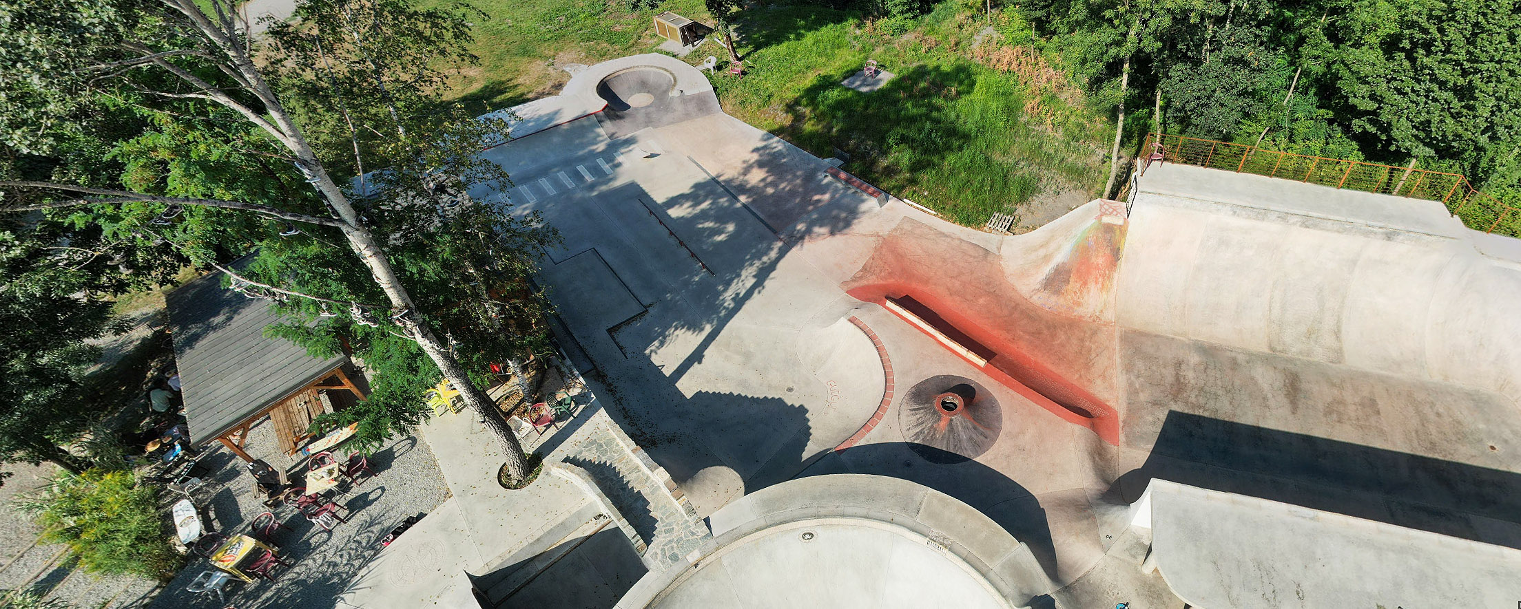 Le Versus Do It Yourself Saint-Jean-de-Maurienne Skate Spot 5/5