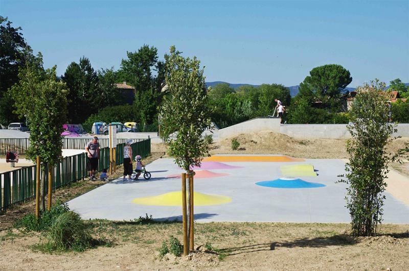 Cazan Skatepark Vernègues Skate Spot 3/5