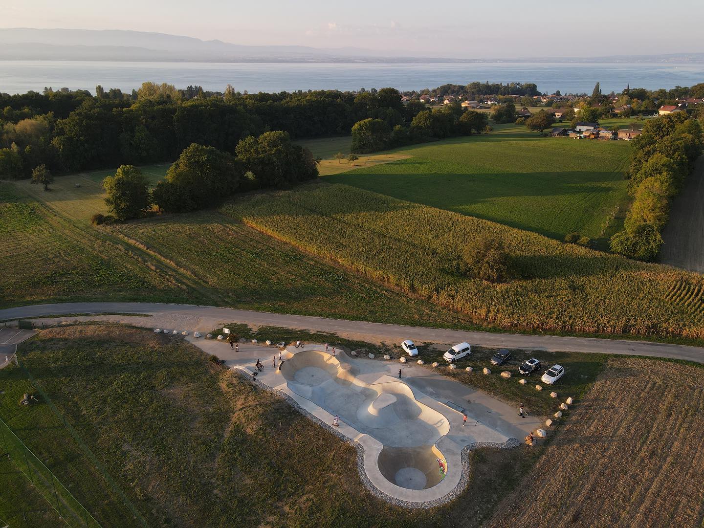 Les Esserts Bowl Anthy sur Léman Skate Spot 4/5