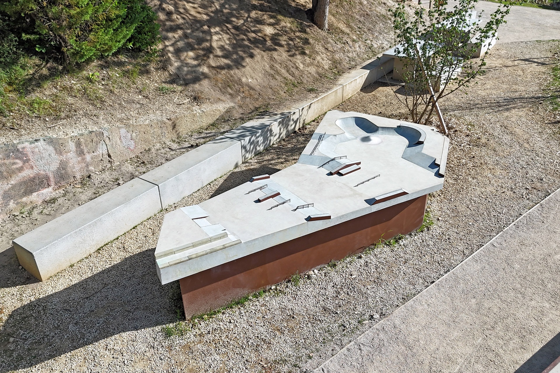 Le Parc Boissy Skatepark Die Skate Spot 4/5