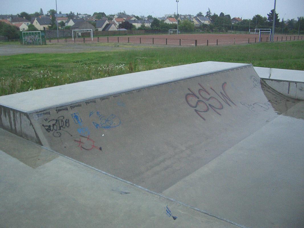 Couëron Skatepark Couëron Skate Spot 4/5