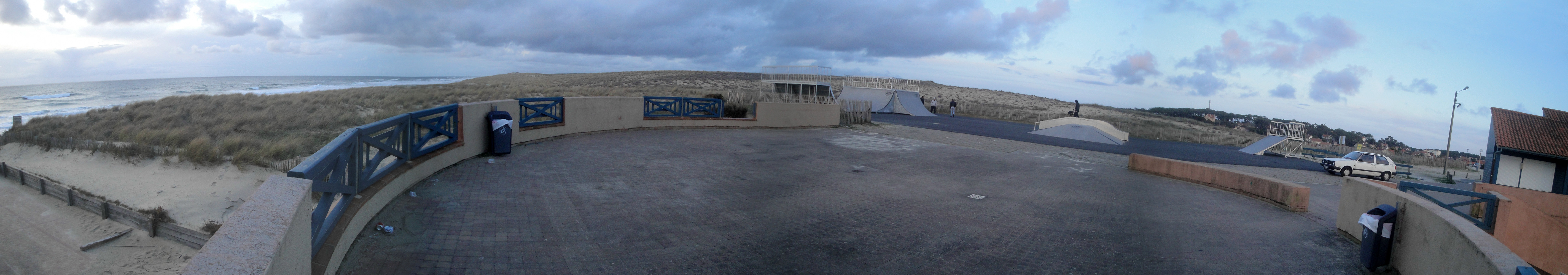 Surf Club Skatepark Lacanau Skate Spot 2/5