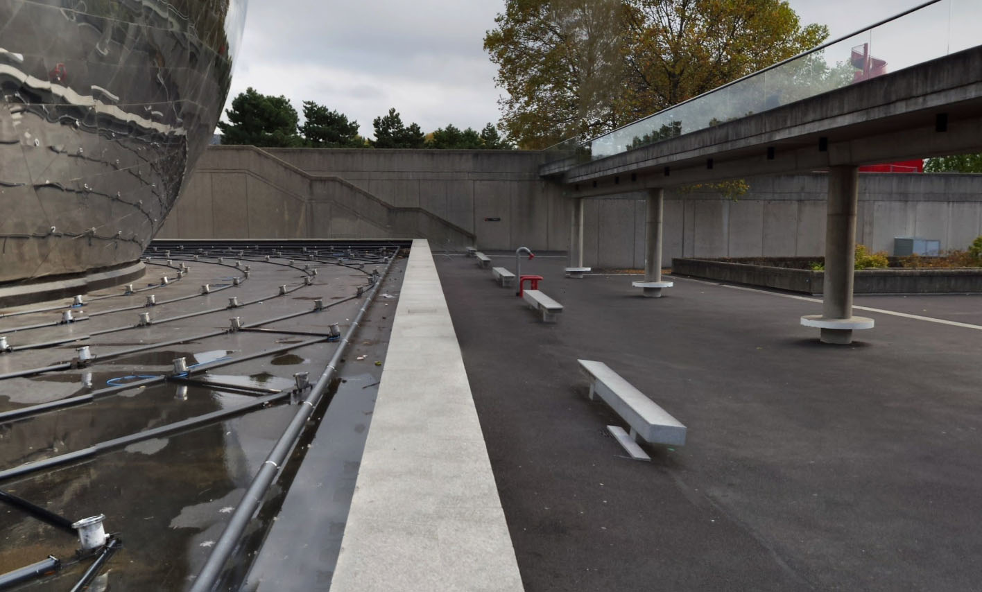 La Geode de la Villette Spot Street Paris Skate Spot 3/5