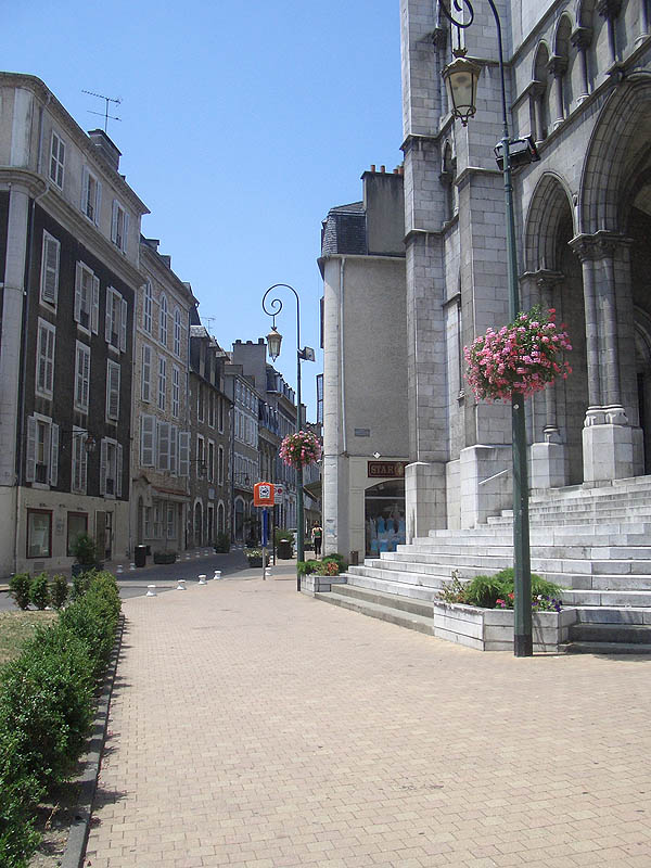 Palais de Justice Spot Street Pau Skate Spot 4/5