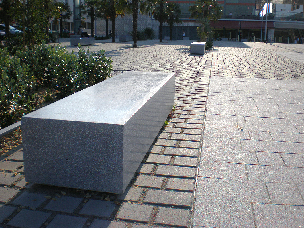 Place Amerique latine Spot Street Saint Nazaire Skate Spot 3/5