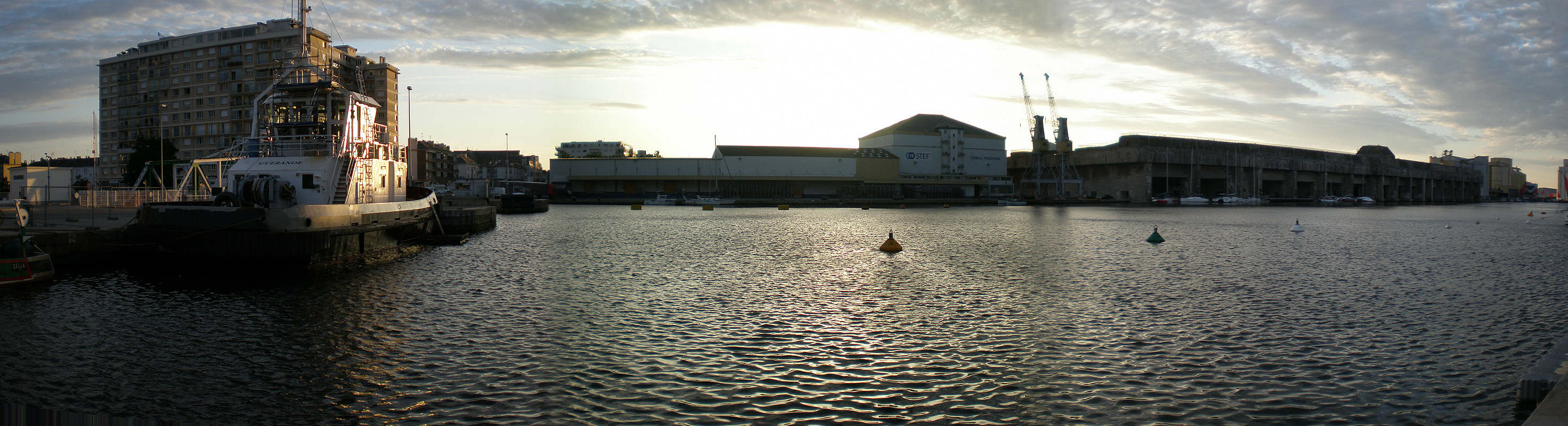Le Port Spot Street Saint Nazaire Skate Spot 4/5
