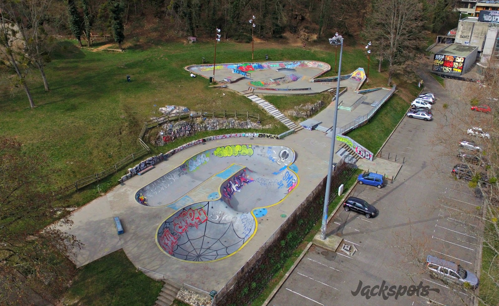 Les Marquisats Skatepark Annecy Skate Spot 5/5