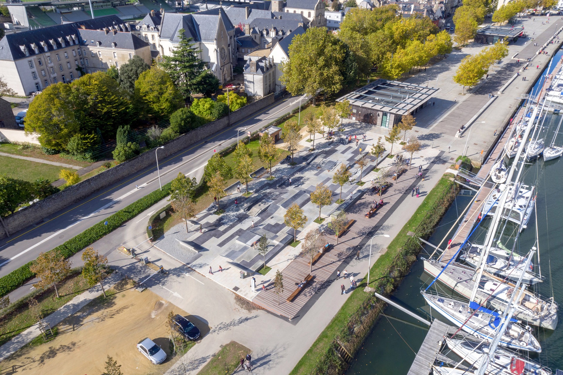 Le Port Spot Street Vannes Skate Spot 4/5
