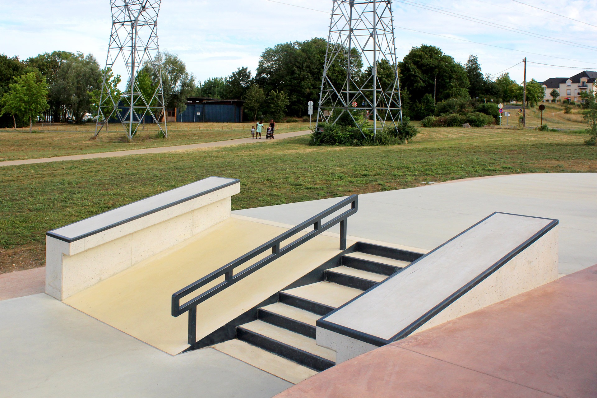 Arthur Noyer Skatepark Bourges Skate Spot 4/5