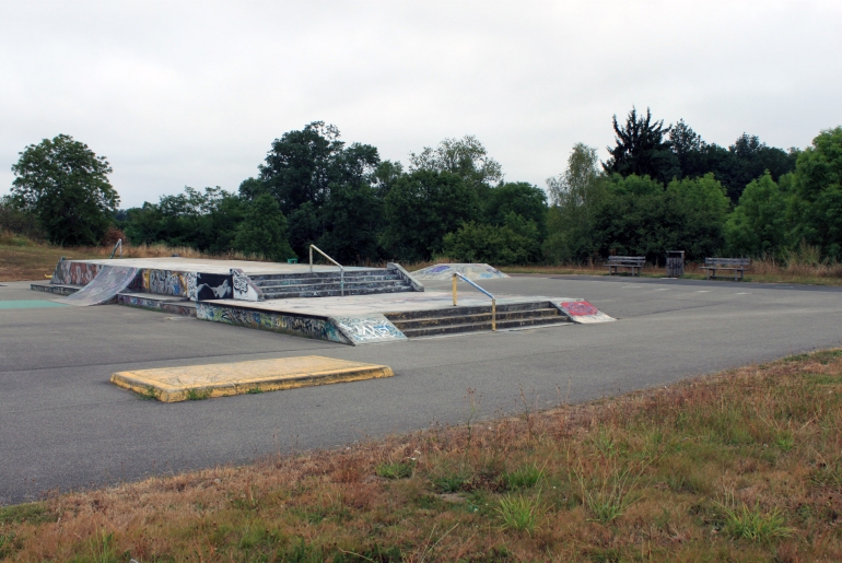 John Lenon Spot Street Limoges Skate Spot 3/5